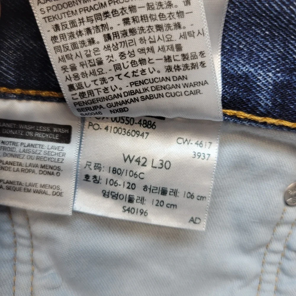 Levi's 550 Jeans Mens 42x30 Blue Relaxed Tapered Leg Medium Wash Denim